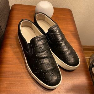 GUCCI Black Leather Icon Sneakers